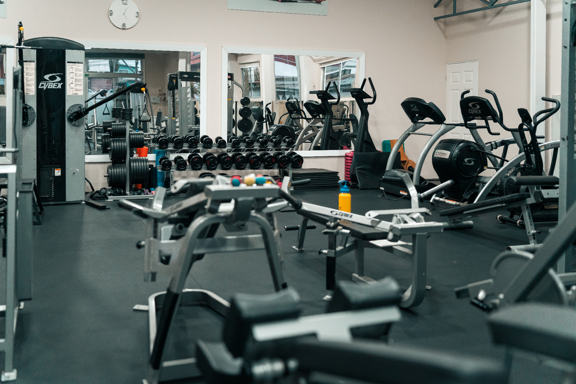 Interior del gimnasio Personal Belief Studio